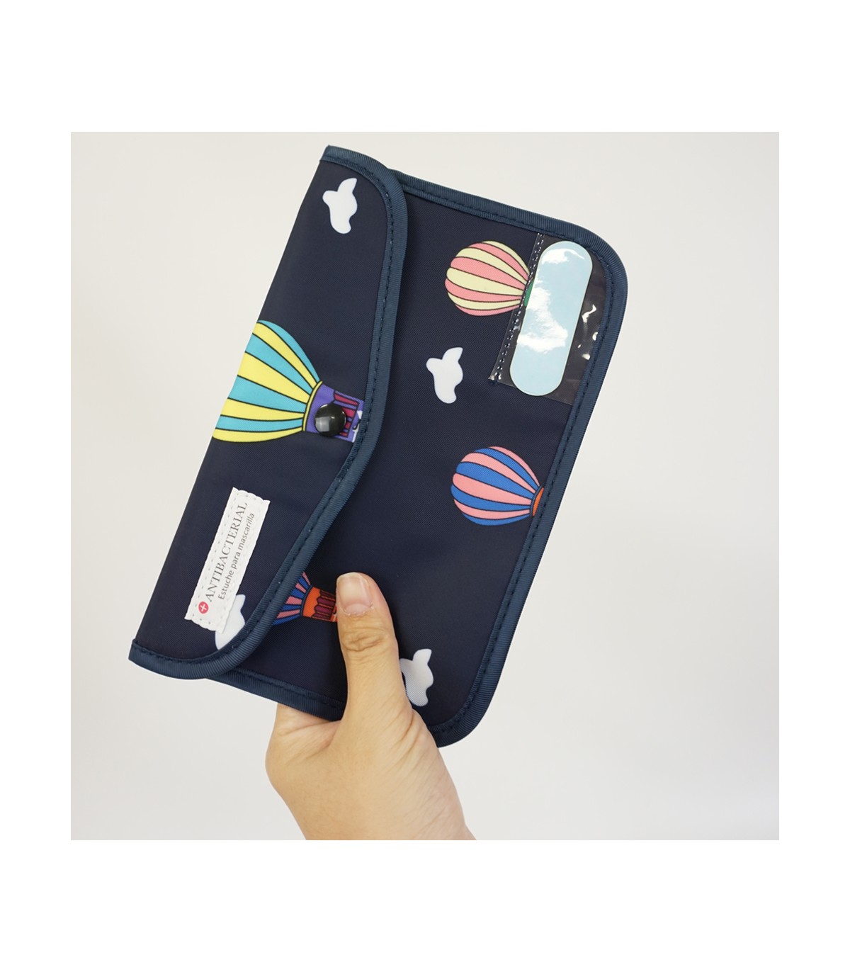 Estuche de tela para guardar mascarillas e otros usos