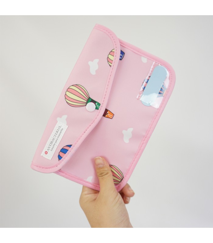 Estuche de tela para guardar mascarillas e otros usos
