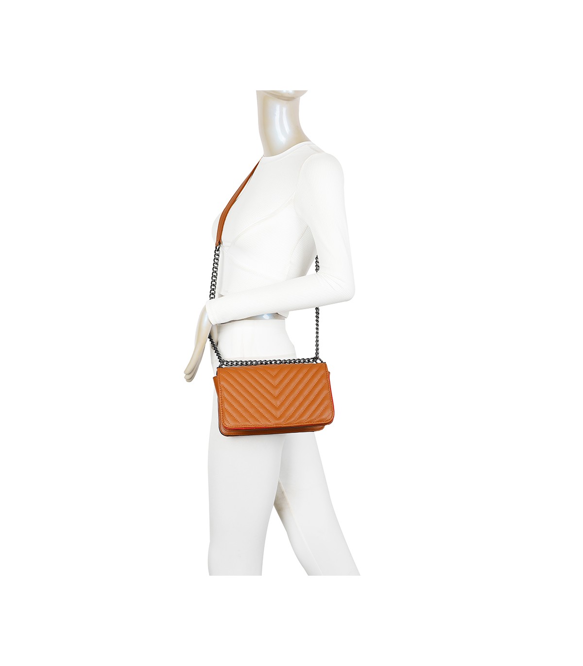 T11463 - Bolso bandolera de solapa con bandolera de cadena negra y refuerzo para el hombro