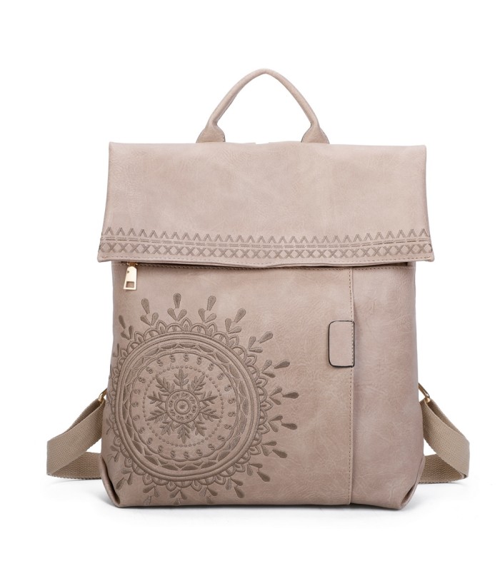T11145 - Mochila con mandala bordado y cierre de botón imantado