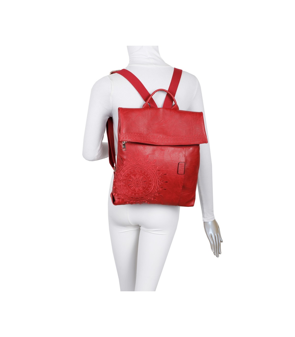 T11145 - Mochila con mandala bordado y cierre de botón imantado