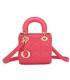 T11494 - Bolso cuadrado con asa grande y colgante O de adorno