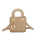 T11494 - Bolso cuadrado con asa grande y colgante O de adorno