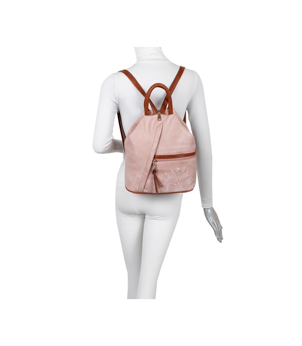 T11149 - Mochila con cremallera frontal y bordado de mandala