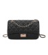 T11505 - Bolso rectangular con bandolera y asa de cadena cierre de pestillo