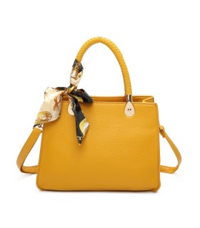 T11639 - Bolso bandolera mediano con pañuelo a juego