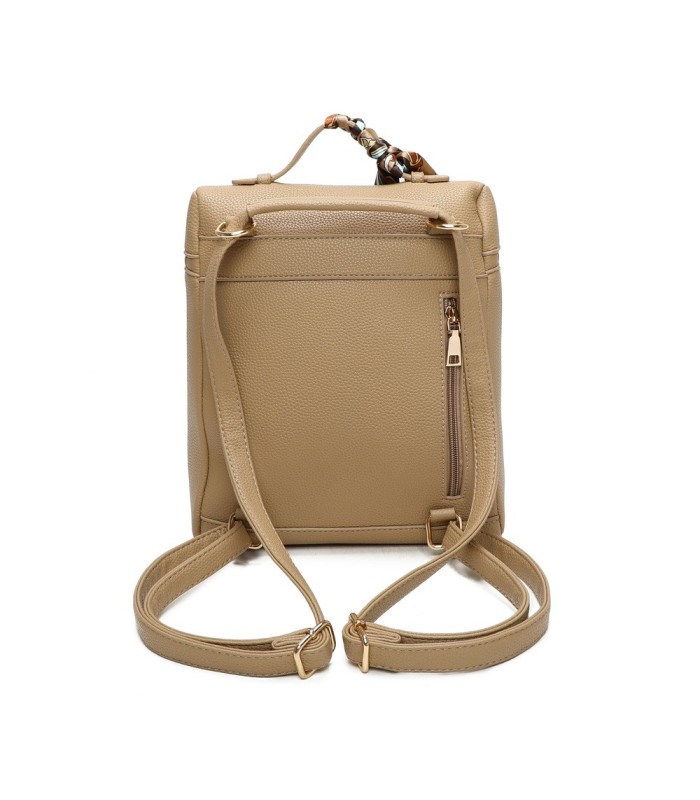 T11656 - Mochila con pañuelo