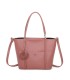 T11563 - Bolso bandolera con pompón y bolsillo frontal