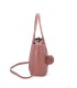 T11563 - Bolso bandolera con pompón y bolsillo frontal