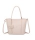 T11563 - Bolso bandolera con pompón y bolsillo frontal