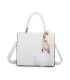 T11576 - Bolso bandolera cuadrado para mujer con adornos de pañuelo y borla