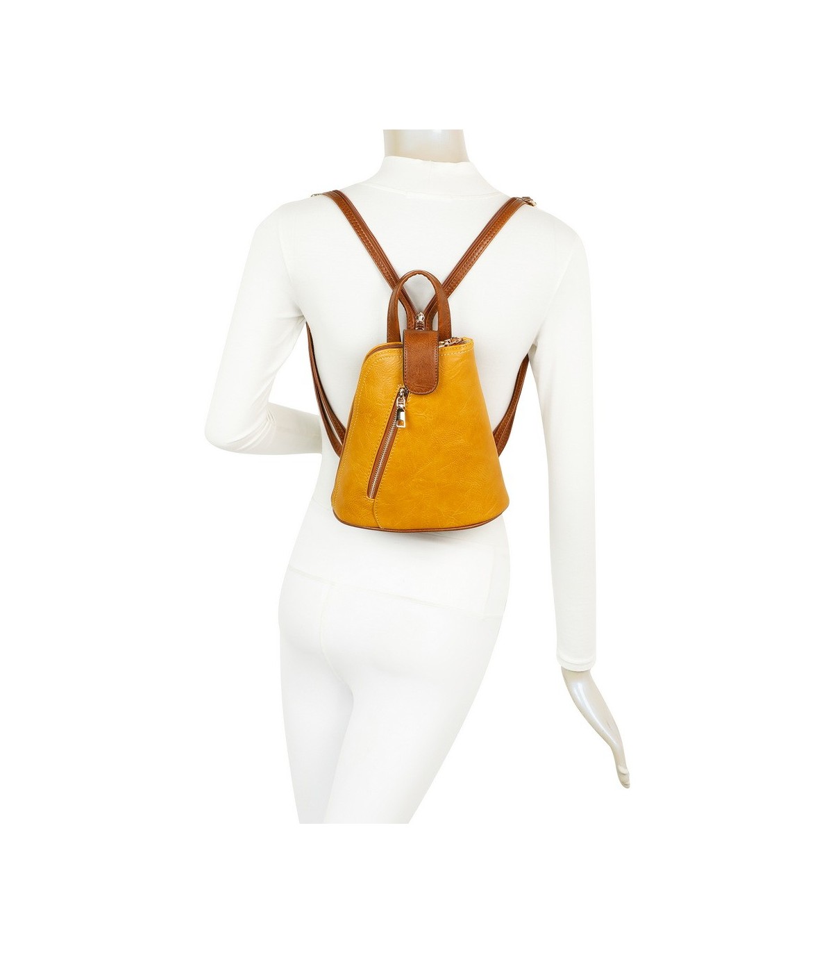 T11604 - Mochila bandolera cónica con cierre de botón imantado