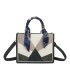T11705 - Bolso para mujer con bandolera y pañuelo  motivos geométricos de varios colores