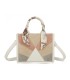 T11705 - Bolso para mujer con bandolera y pañuelo  motivos geométricos de varios colores