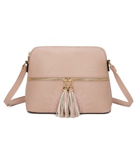 T11524 - Bolso con borla y bandolera con bolsillos delanteros