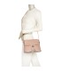 T11524 - Bolso con borla y bandolera con bolsillos delanteros