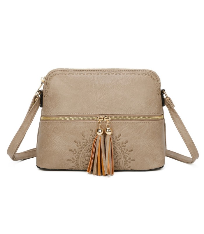 T11524 - Bolso con borla y bandolera con bolsillos delanteros
