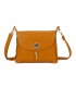 T11768 - Bolso pequeño con adorno de pluma dorada