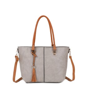 T11747 - Bolso con borla decorativa y apto para llevar en el hombro