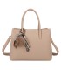 T11765 - Bolso de mano con pompón y pañuelo del mismo color