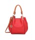 T10105 - Bolso con neceser y bandolera con adorno de emblema