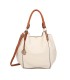 T10105 - Bolso con neceser y bandolera con adorno de emblema