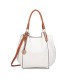 T10105 - Bolso con neceser y bandolera con adorno de emblema