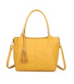 T11798 - Bolso de mano con borla del mismo color grande y con bandolera para llevarlo colgado