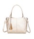 T11798 - Bolso de mano con borla del mismo color grande y con bandolera para llevarlo colgado