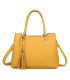 T11797 - Bolso de mano con borla bandolera ajustable y muy amplio