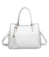 T11797 - Bolso de mano con borla bandolera ajustable y muy amplio