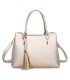 T11797 - Bolso de mano con borla bandolera ajustable y muy amplio