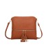 T11803 - Bolso bandolera con borlas decorativas cuadrado y con cierre de cremallera