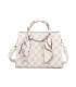 T11815 - Bolso de mano con bandolera y pañuelo decorativo