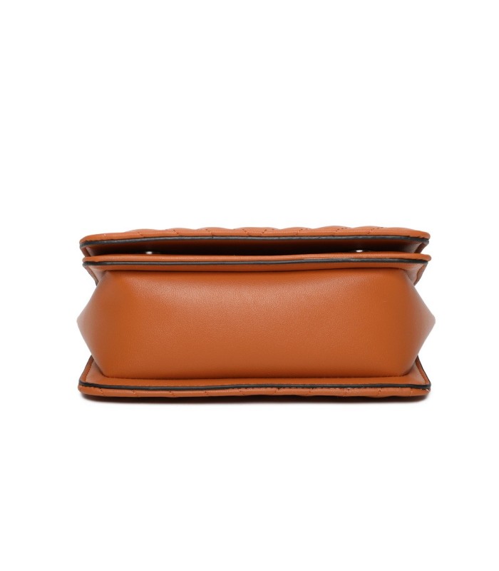 T11816 - Bolso de cadena oscura con cierre imantado y textura rayada