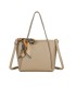 T11859 - Bolso con pañuelo y neceser amplio compartimento