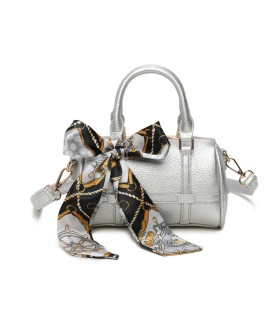 T11865 - Bolso con pañuelo de color con un gran compartimento