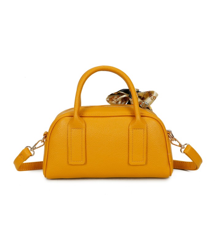 T11864 - Bolso de forma trapezoidal con pañuelo y bandolera para colgar