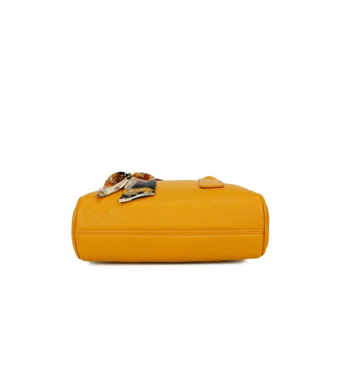 T11864 - Bolso de forma trapezoidal con pañuelo y bandolera para colgar