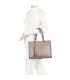 T11826 - Bolso bandolera con borla decorativa