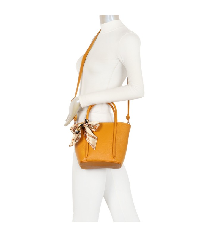 T11863 - Bolso con pañuelo y neceser compartimento amplio con bandolerea
