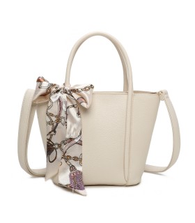 T11863 - Bolso con pañuelo y neceser compartimento amplio con bandolerea