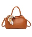T11869 - Bolso con bolsillo externo trasero y bandolera tiene un pañuelo de colores