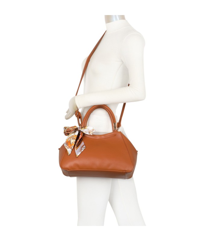 T11869 - Bolso con bolsillo externo trasero y bandolera tiene un pañuelo de colores
