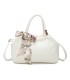T11869 - Bolso con bolsillo externo trasero y bandolera tiene un pañuelo de colores