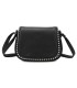 T11860 - Bolso bandolera con cuentas de adorno