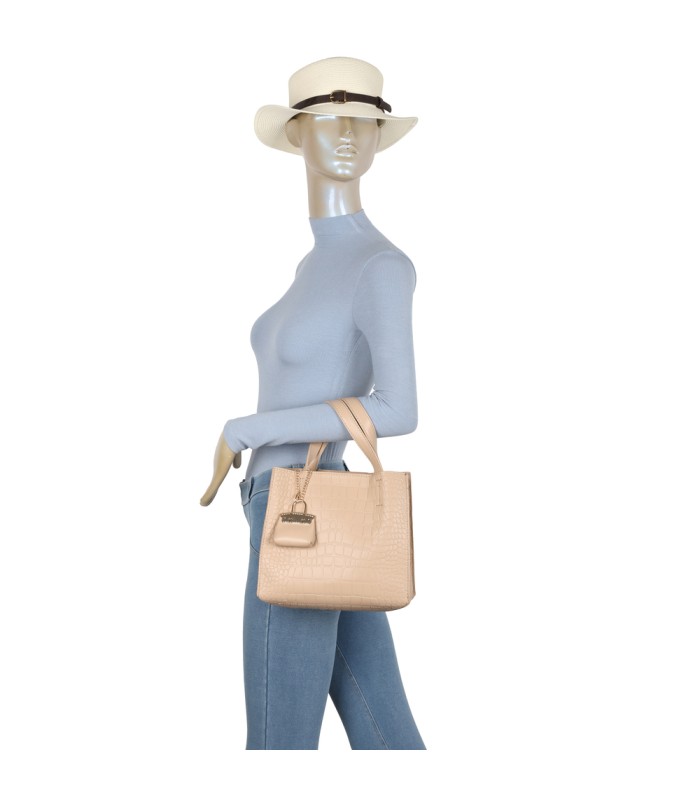 T11895- Bolso bandolera con varios compartimientos y accesorio colgante
