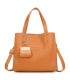 T11895- Bolso bandolera con varios compartimientos y accesorio colgante
