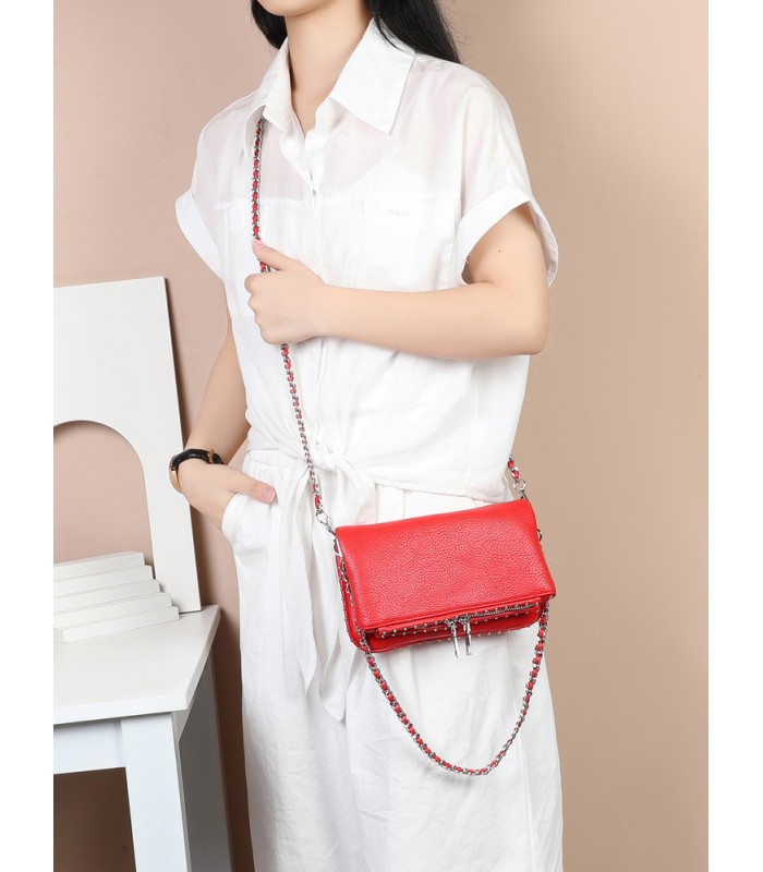 T11915-Bolso Bandolera con tachuela al borde.