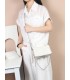 T11915-Bolso Bandolera con tachuela al borde.